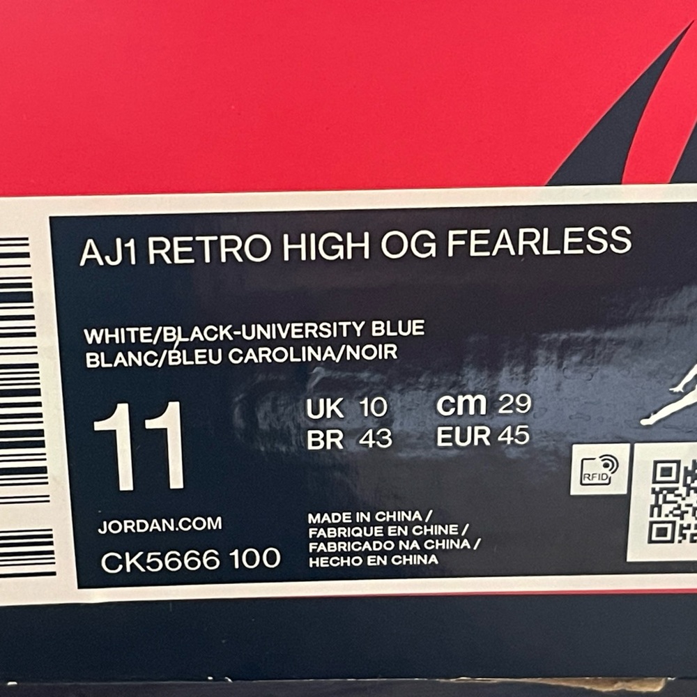 Nike Air Jordan 1 Retro High OG fearless - Picture 6 of 7
